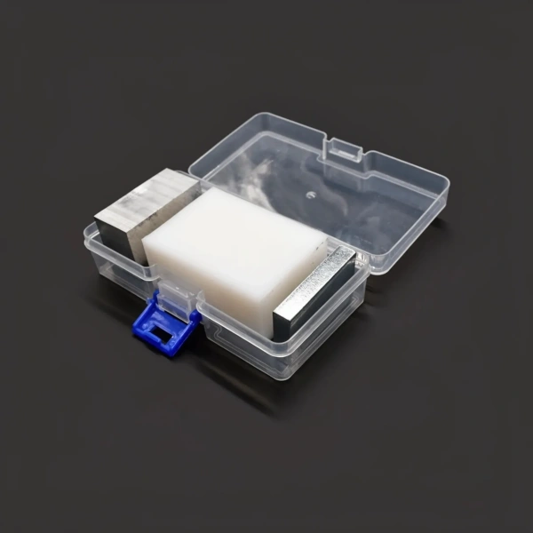 Набор тел равной массы (сталь, алюминий, пластик) бруски